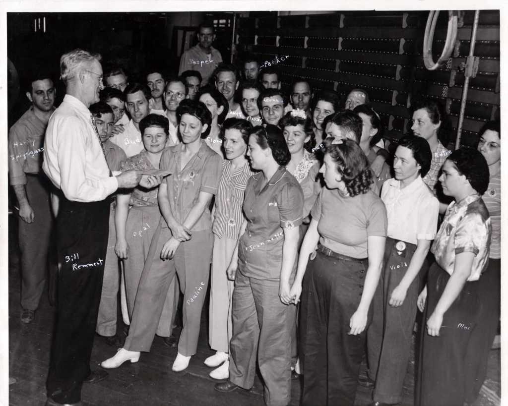Women Invited into WWII&nbsp;Workforce